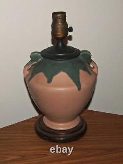 Art Deco Roseville Carnelian Ceramic Pottery Lamp green drip glaze handled