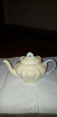 Rare Vintage shelley Dainty Yellow And Blue Teapot 1940s 13564/st