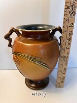 Roseville Pottery Pine Cone Brown Vase With Handled # 844-8 In 1931