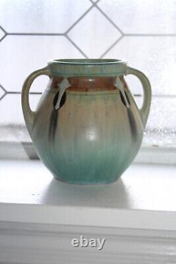 Vintage 1931 Art Deco Roseville Pottery Montacello Handled Vase 557