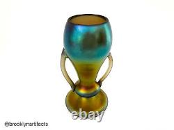 Antique Imperial Art Glass Free Hand Iridescent Loop Poignée Chalice Ou Vase