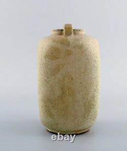 Bang Arne. Vase En Céramique Avec Le Corpus Carré Avec Deux Petites Poignées Inclinées