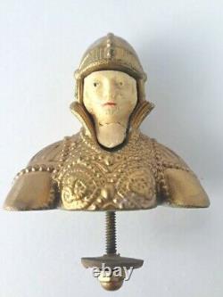 Buste miniature en laiton antique Art Déco figurant une femme avec un casque comme poignée de 2,5 pouces.