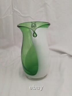 Carafe unique Art Déco W. V. BLENDO en émeraude vert et blanc avec 13 verres assortis