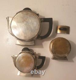 Christofle (type) Service à thé en métal argenté de style Art déco, théière, crémier, sucrier 3 pièces.