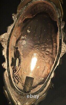 Lampe de table de panier de fruits en perles de verre Art Déco tchèque antique avec poignées de tête de chèvre