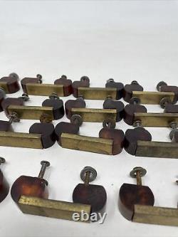 Lot de 22 poignées de tiroir de commode en bakélite Art Déco antique/vintage