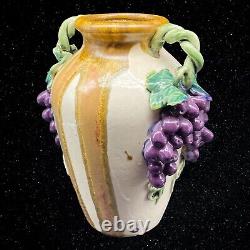 Majolica Raisins Sur Les Poignées Torsadées De Vigne Art Potterie Drip Vase Émaillé 9t 6,5w
