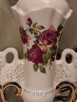 Paire de lampes Art Deco Worrall avec motifs de roses victoriennes, poignées de cygne, bordure dorée 17 X 8