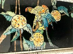 Rare Art Deco Foil Émaillé Tray Wicker Edge & Poignées Scène De Perroquet & Fleurs