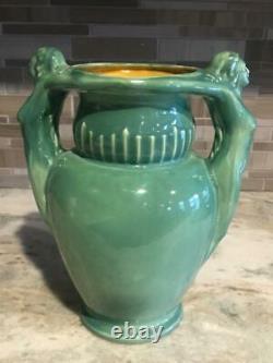 Red Wing Rumrill Art Déco Athena Nude Double Handle 11.5 Vase Vert