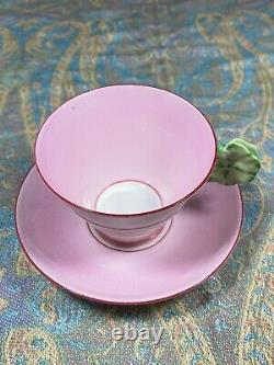 Royal Paragon Art Déco Tea Cup & Saucer Rose Avec Affichage De La Poignée De Fleurs Seulement