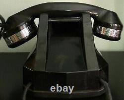 Téléphone monophonique automatique en bakélite Art Deco avec poignée chromée A1