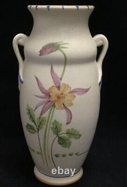 Vase Weller Pottery Bonita 11,5 pouces Roses Jaunes Fleurs Vertes Poignées Art Déco