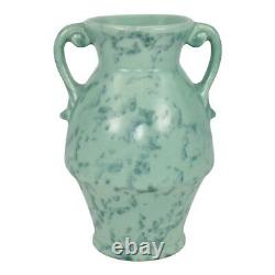 Vase à anse en céramique vert moucheté de style Art Déco vintage des années 1930 de Rumrill