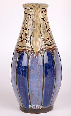 Vase d'art en poterie Art Déco à deux anses de William Rowe Doulton Lambeth