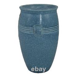 Vase en céramique vintage Art déco de Weller Cornish de 1933 avec poignées bleues