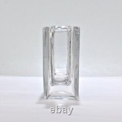 Vase en verre ou en cristal à deux anses de style Art Déco de Baccarat