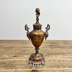 Vintage Davart Ny Dav Art Vase En Bronze Garniture En Forme Avec Poignées Figuratives