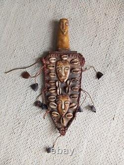 Vintage africain / Ancien tribal - grand couteau avec manche sculpté - Art Déco