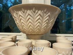 Vtg Antique Jeannette Pink Milk Glass Punch Bowl Set Pedestal & 12 Tasses Manipulées