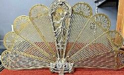 Vtg Art Deco Écran De Cheminée Brass Ornate Stand Peacock Design De Ventilateur 47 W X 33 T
